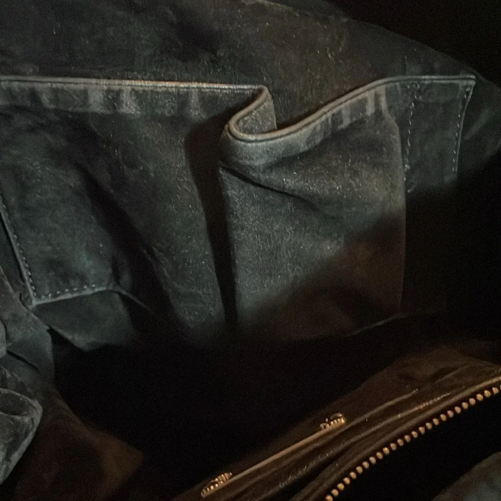 Elle tahari black leather handbag